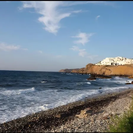 Mitropolis Apartment *