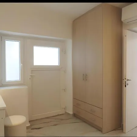 Mitropolis Naxos City