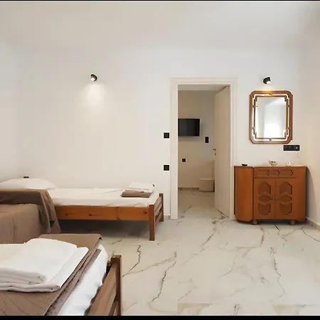 Mitropolis Apartman *