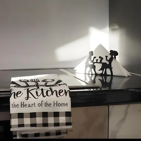 Mitropolis Apartman Naxos City